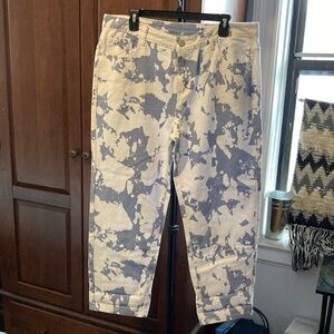 Leisure Jeans Blue and White Camouflage Pants
